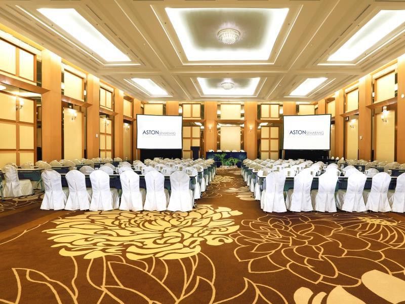 Golden City Hotel And Convention Center - Chse Certified Semarang Extérieur photo