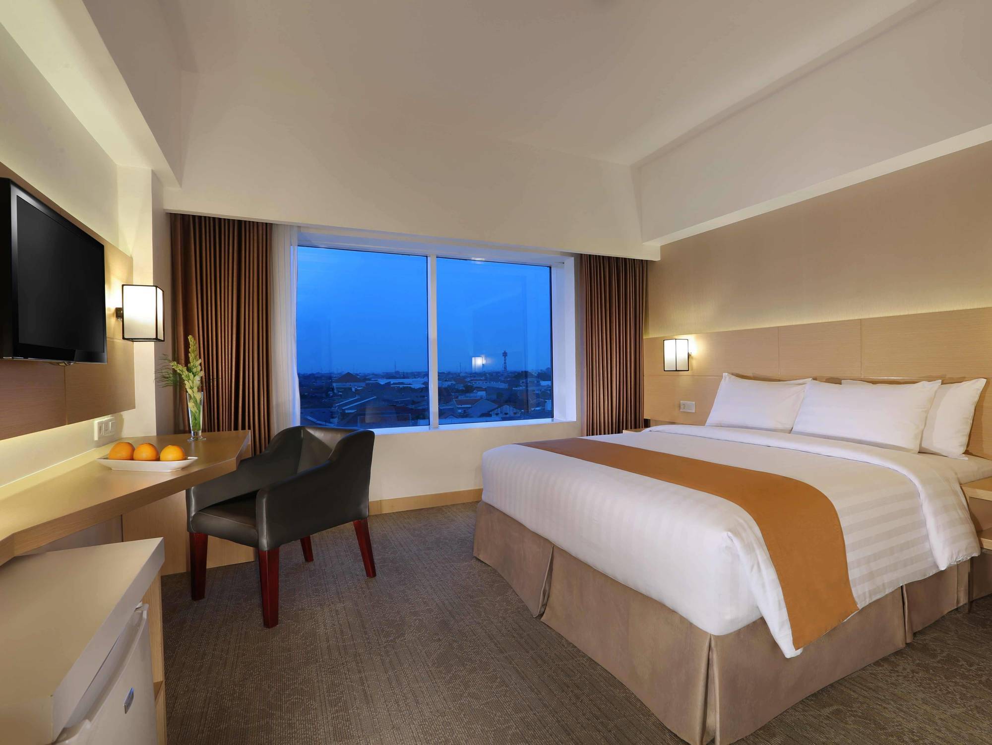 Golden City Hotel And Convention Center - Chse Certified Semarang Extérieur photo